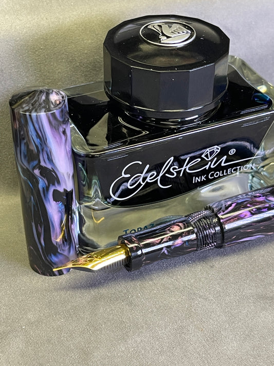 Z - Dark Side of Abalone Fountain Pen