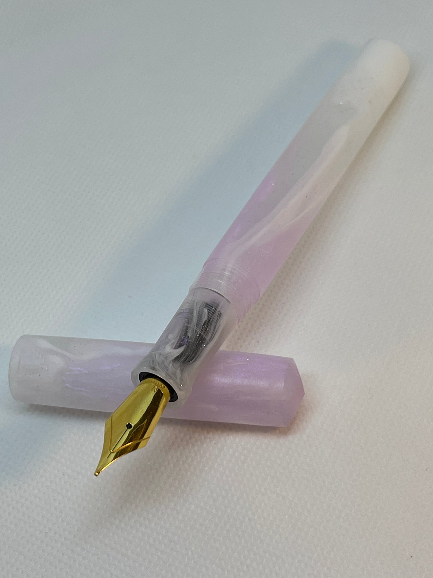 Ghost Lilac Fountain Pen