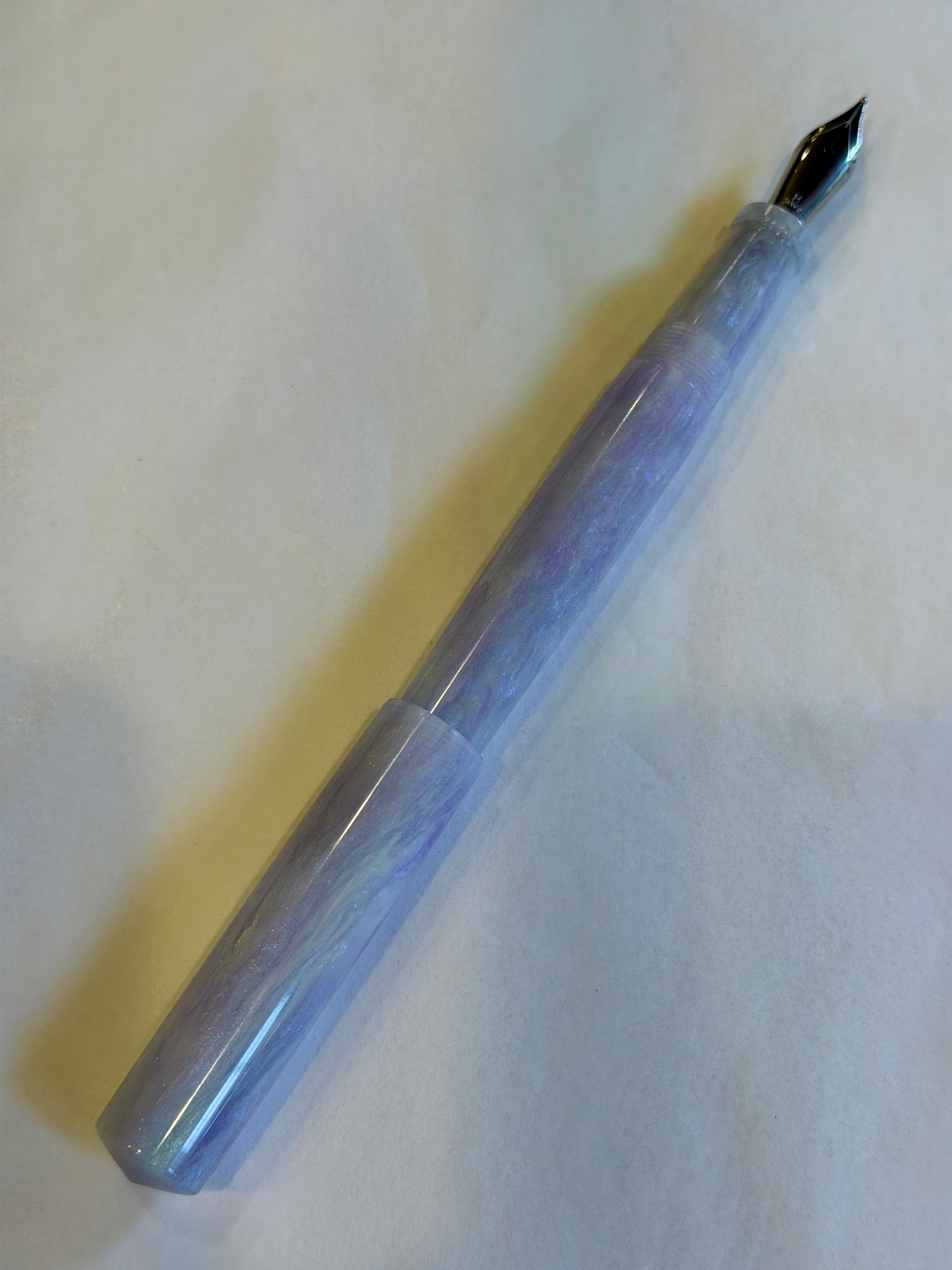 Lilac Pearl Mia Petite Fountain Pen