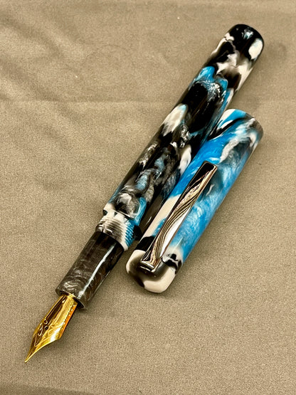 Z - Arctic Twilight Pen with clip (Jamie)