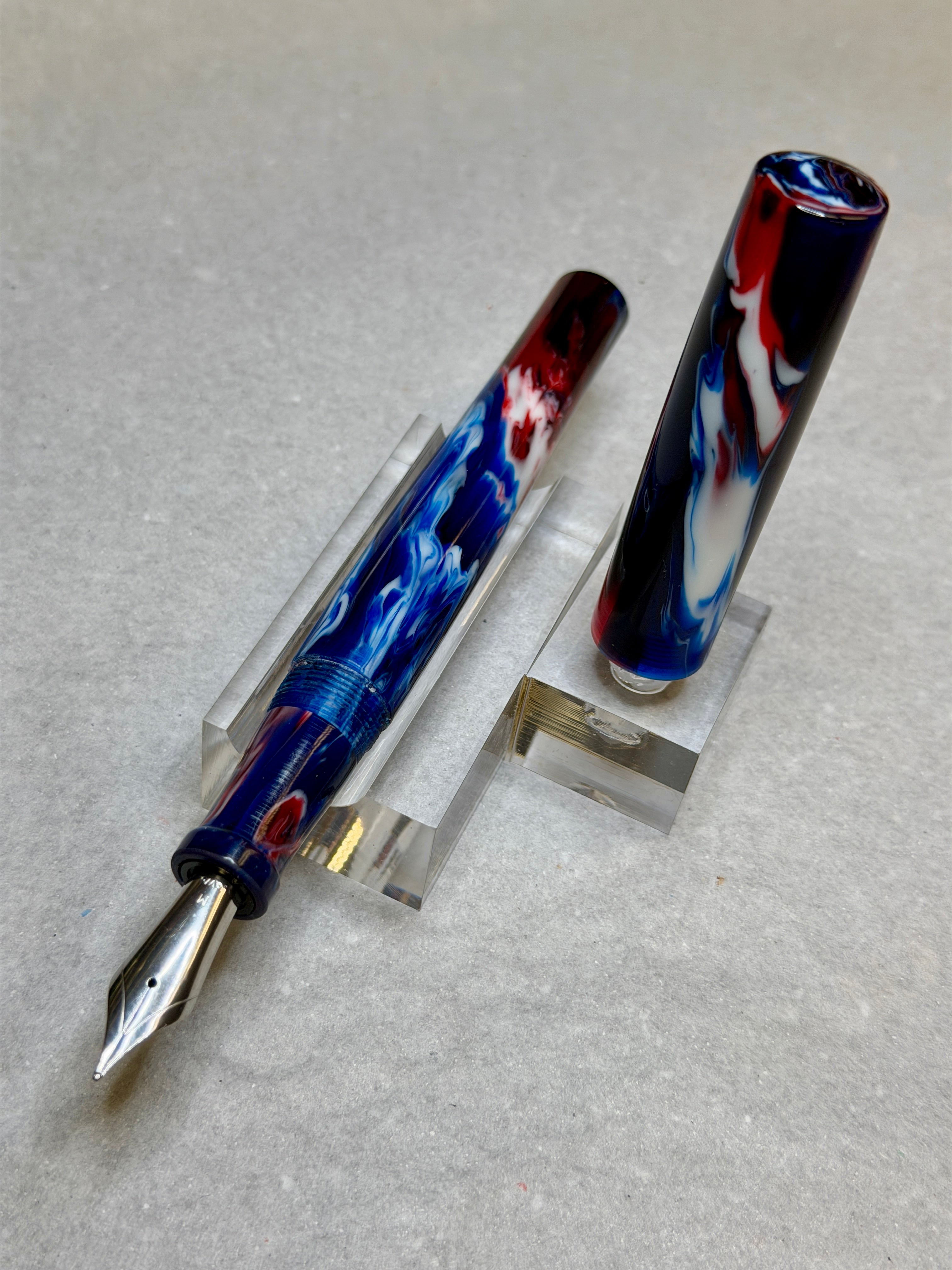 PMJ Dark Mia Petite Fountain Pen - #10 (Dar)