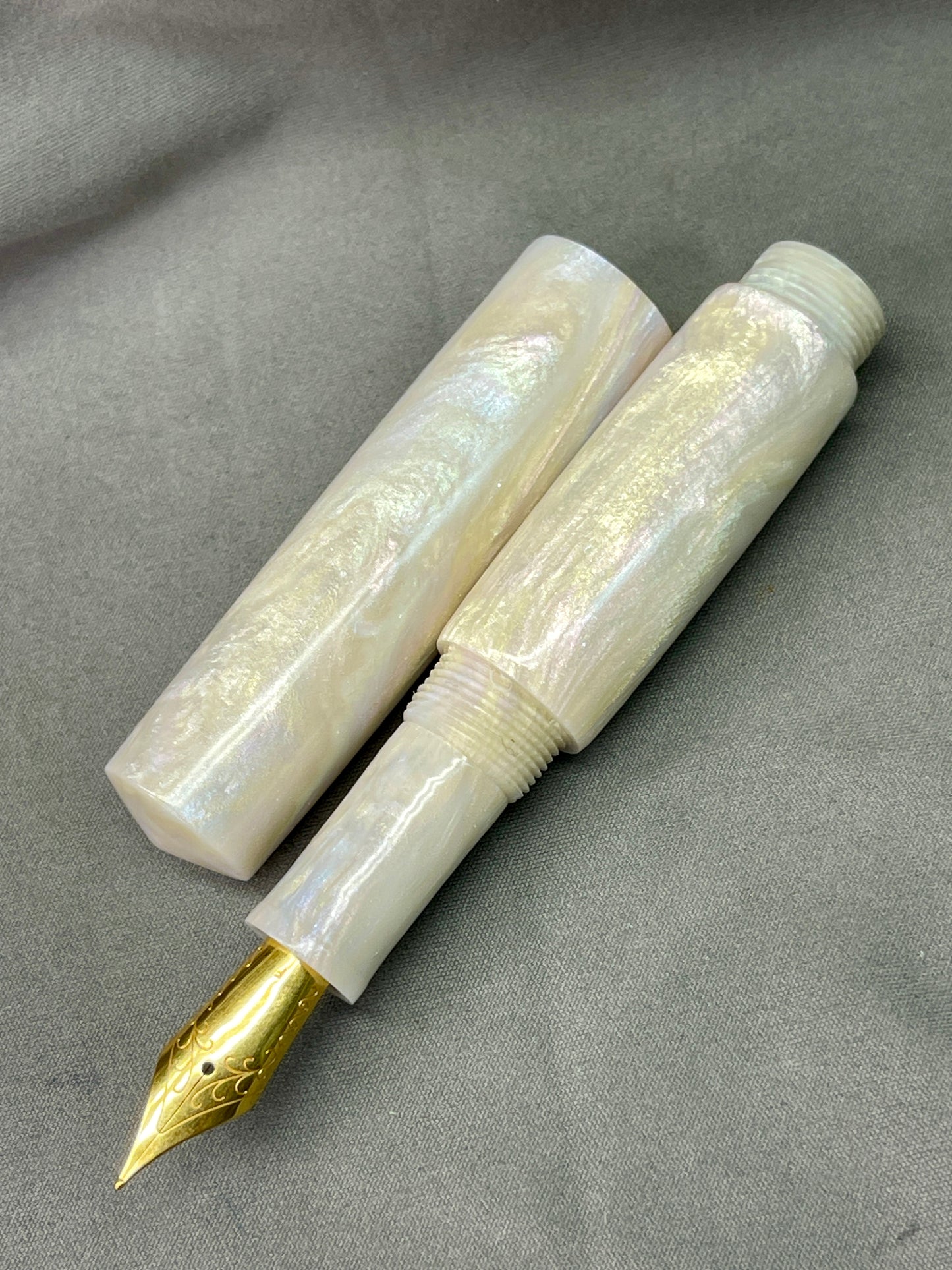 Z - Opaline Pocket Fountain Pen