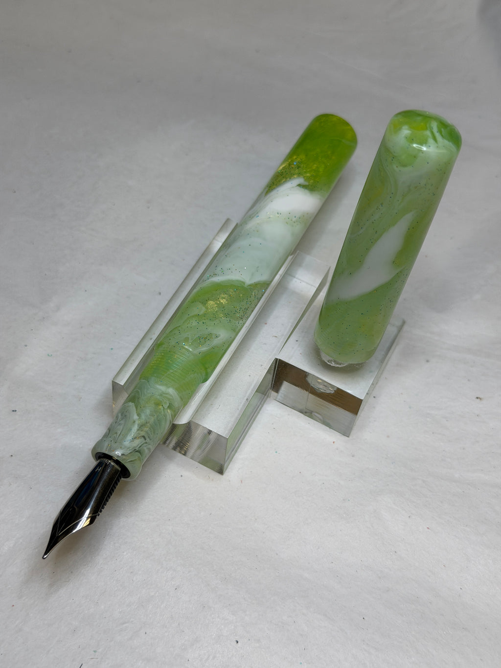 Peridot Alpha Fountain Pen - CM