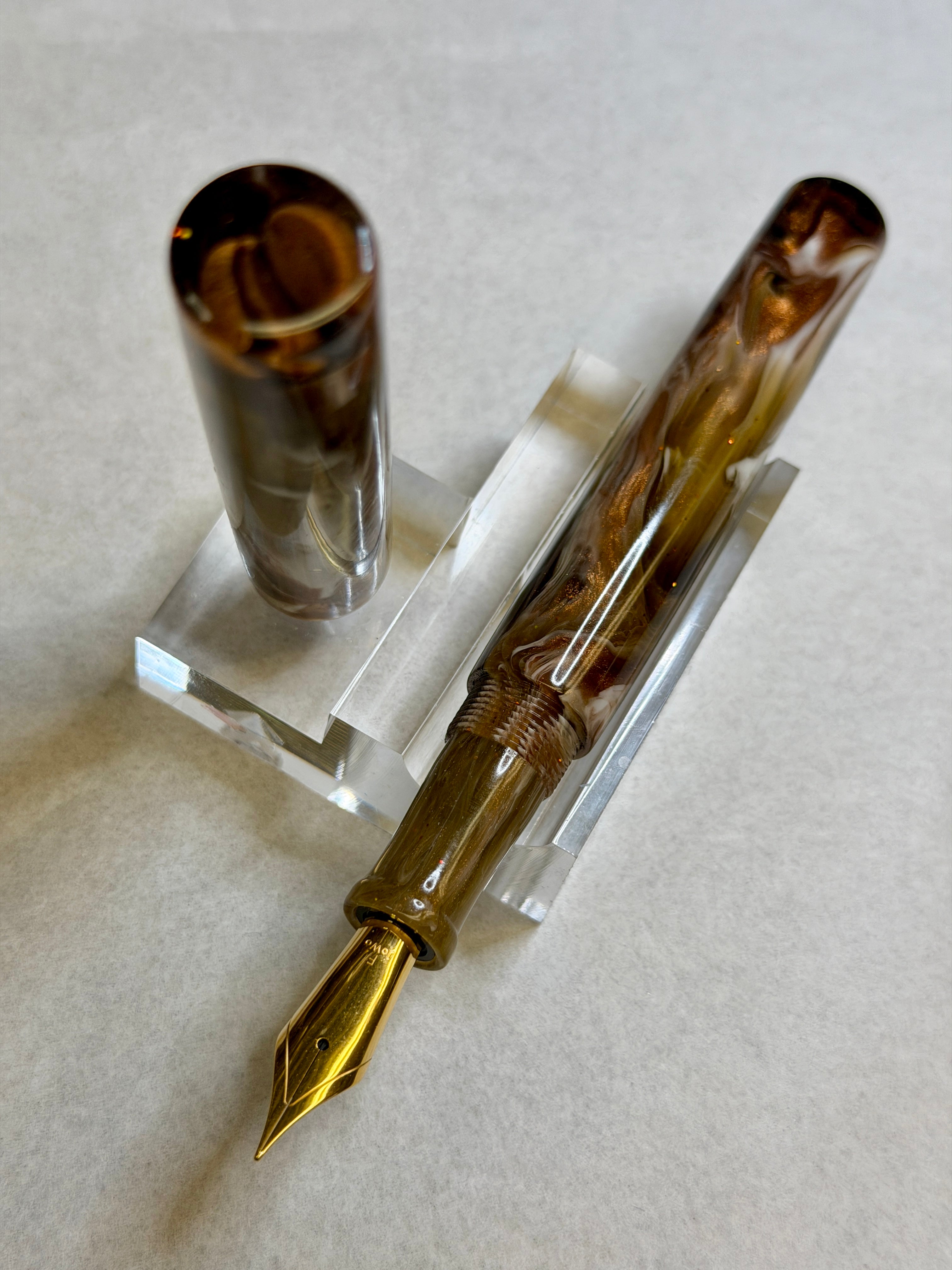 Z - Java Jolt Alpha Fountain Pen (Jennifer)