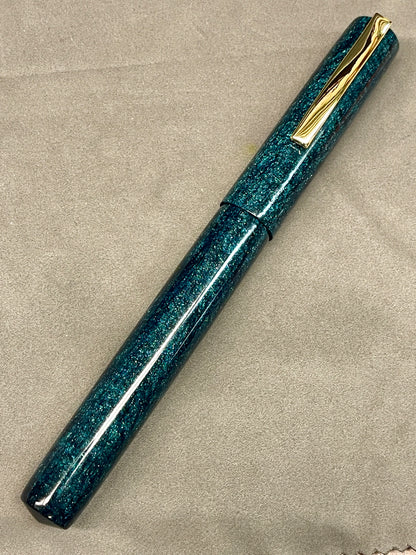 Z - Deep Green Pearl Pen with clip
