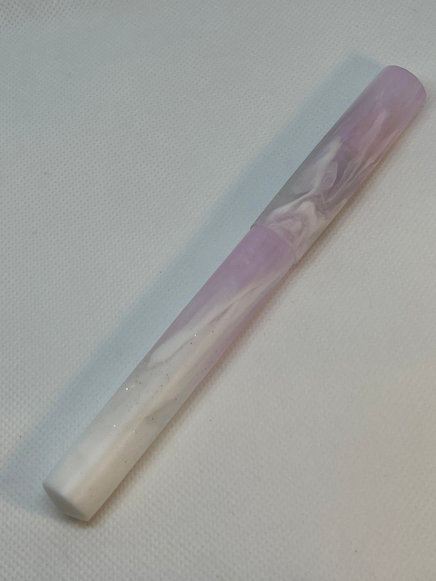 Ghost Lilac Fountain Pen