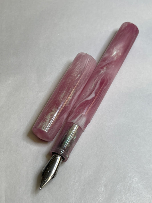 Z - Ghost Pink Fountain Pen