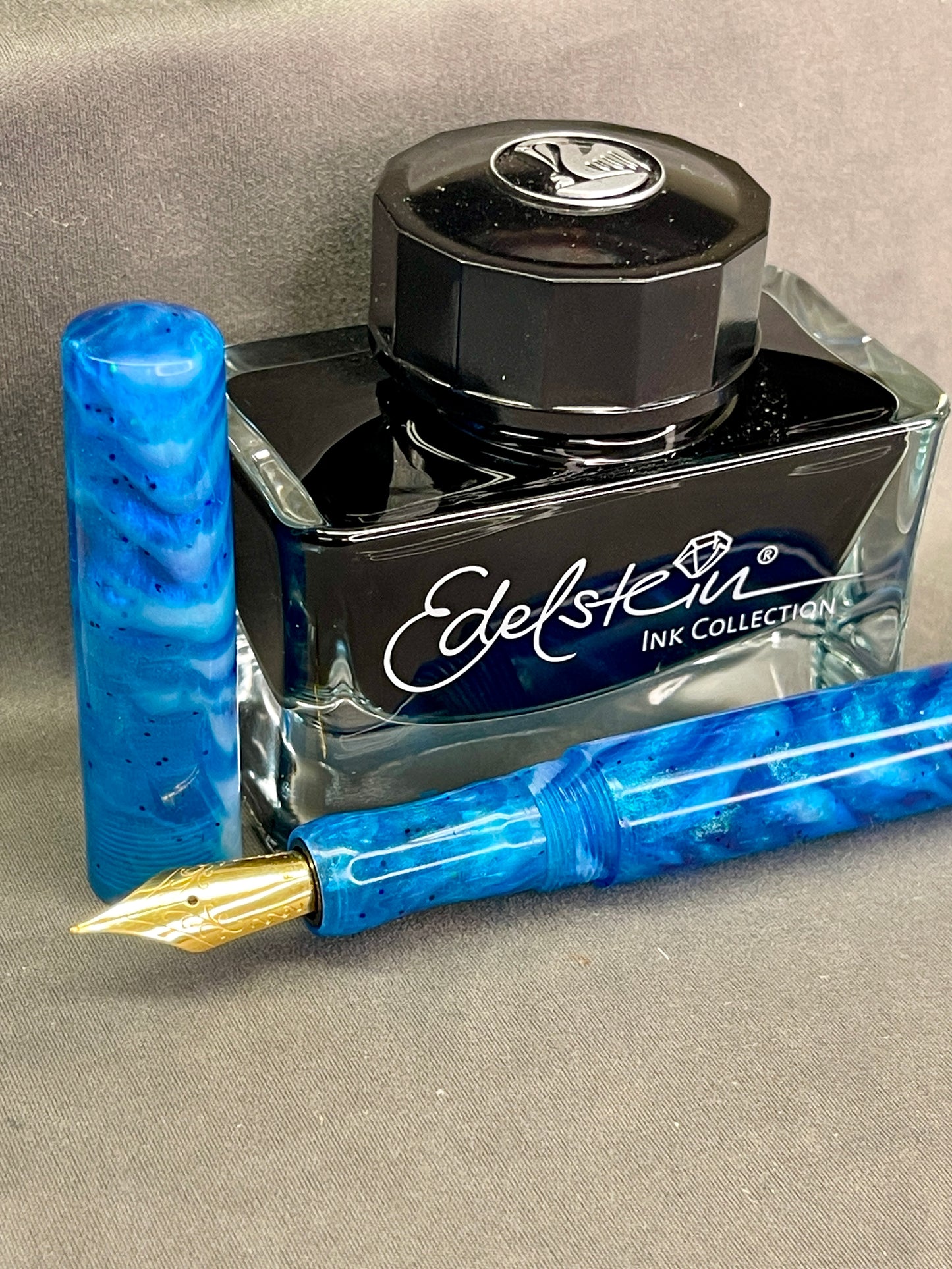 Z - Mystery of the Deep Fountain Pen (Christi)