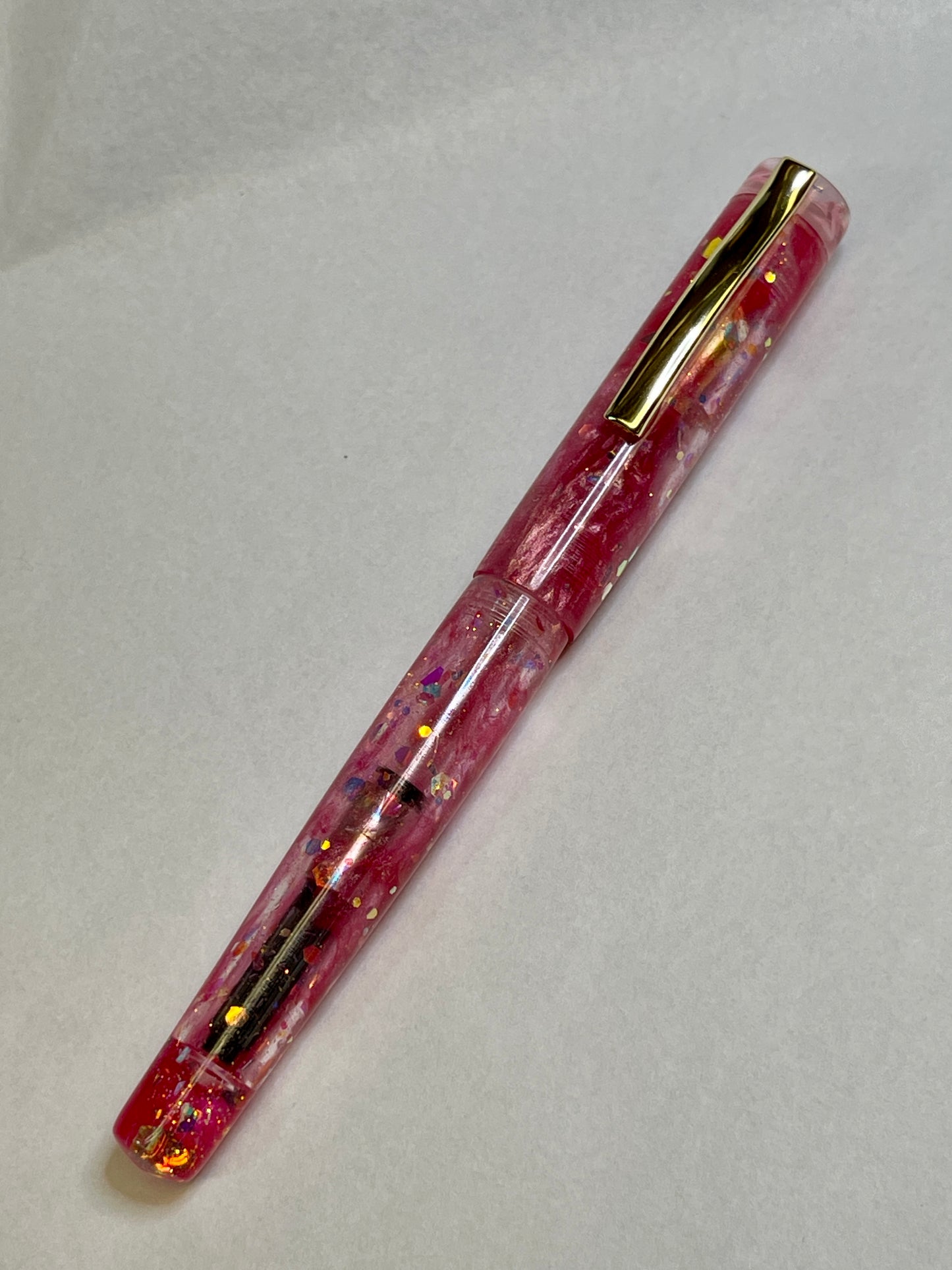 Z - Dirty Shirley Mia Petite Pen (Bonny)