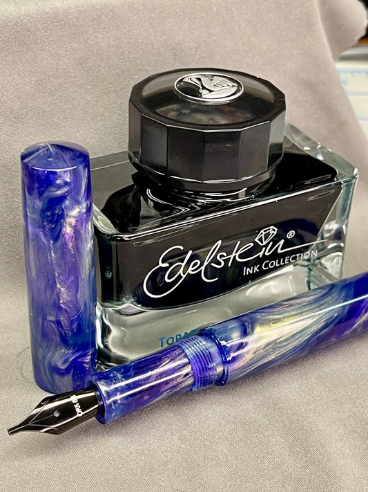 Z - Shaolin Fountain Pen (Diana)