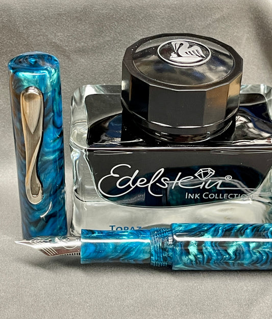 Z - Turquoise Tiger Pen with clip (Bob)
