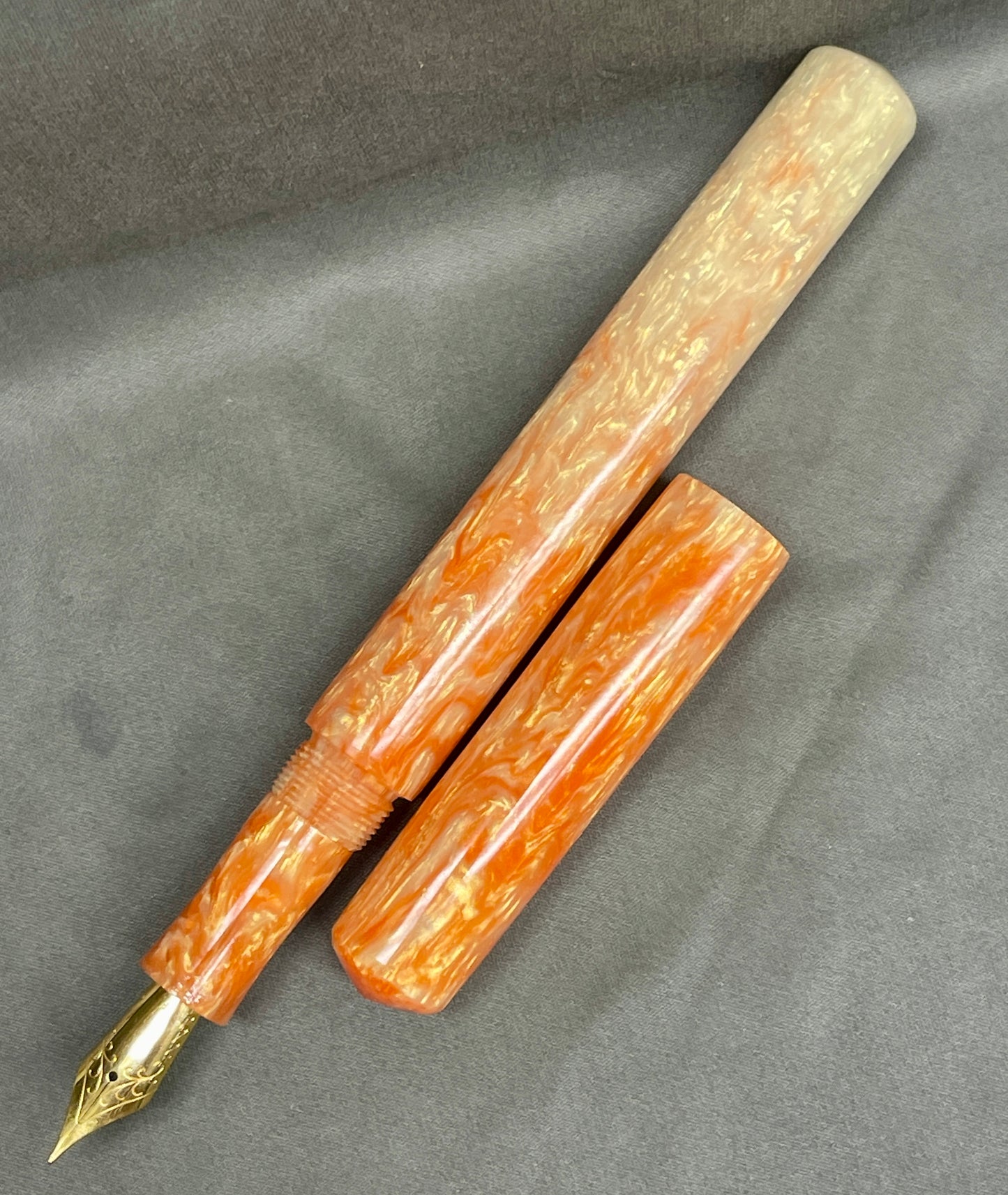 Z - Creamsicle Sunset Pen (Alina)